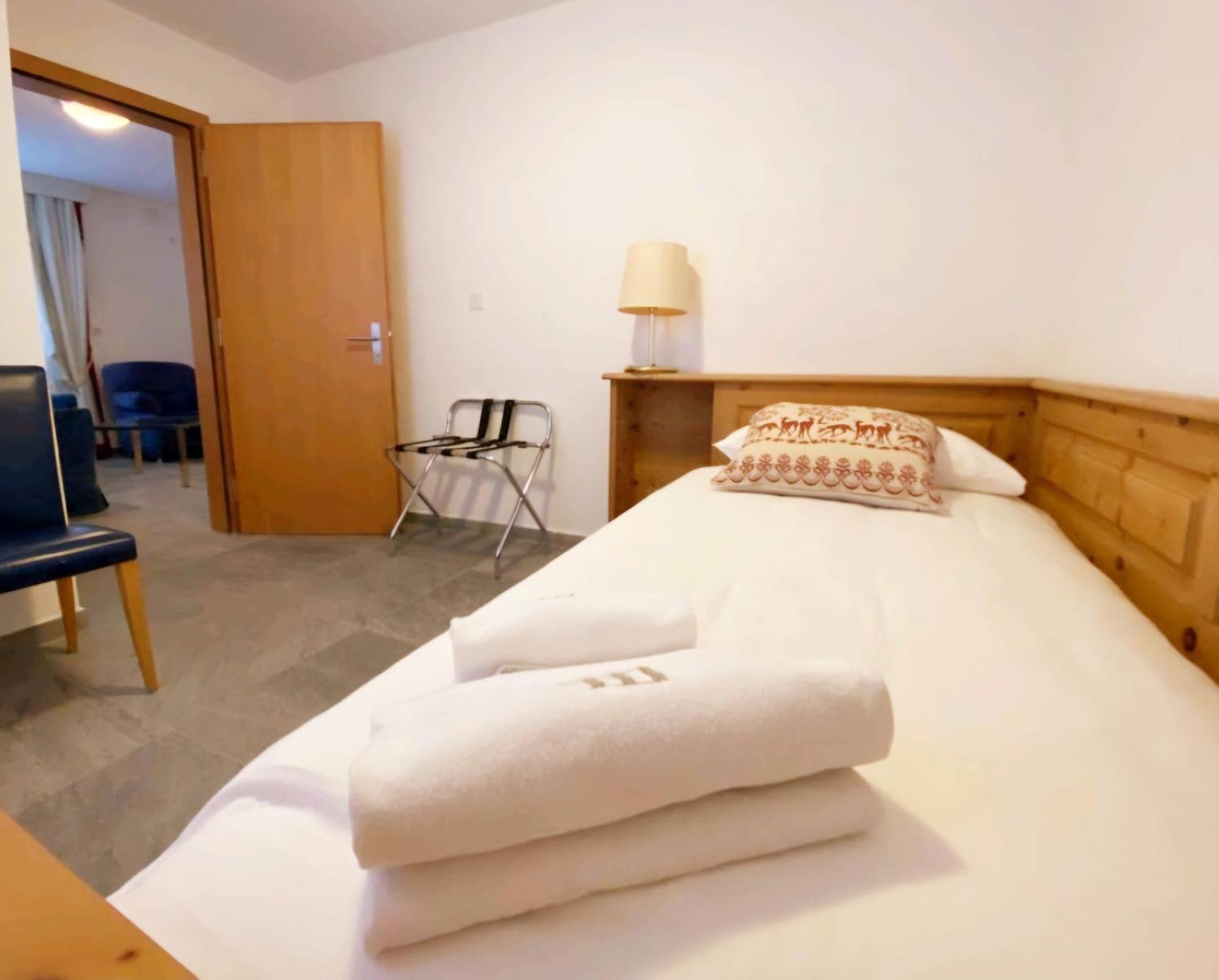 Chesa Bernina Apartment Samedan Exterior photo